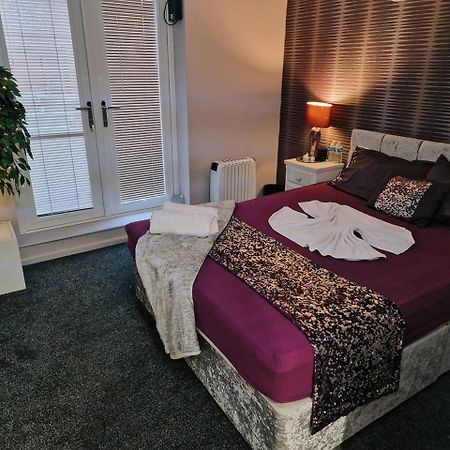 The Ivy Garden Suite (Adults Only) Handsworth Exterior foto